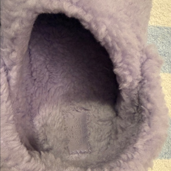 CROCS Women's Slippers in Lavender NWT - Picture 5 of 8